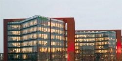 Budynek siedziby Schneider Electric w Paryżu jako pierwszy uzyskał certyfikat efektywności energetycznej NF EN 16001