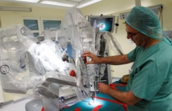 Robot operacyjny da Vinci pomoże wrocławskim chirurgom