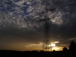 Czy za rosnące ceny energii odpowiadają drogie OZE?