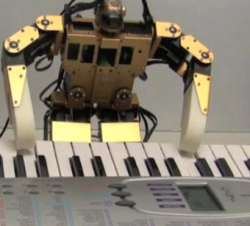Robot-pianista