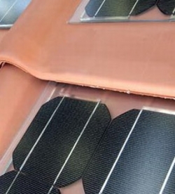 Tegolasolare integruje panele słoneczne z tradycyjnymi dachówkami