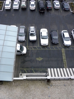 System informujący o wolnych miejscach parkingowych