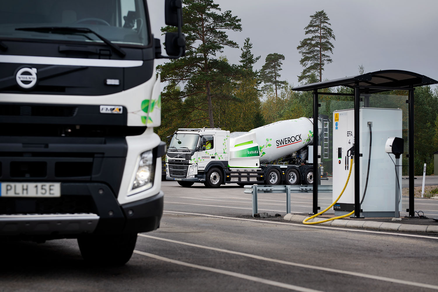 Elektryczne Volvo FM będzie dostarczać beton klientom Swerock na obszarach miejskich.