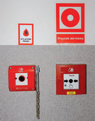 Przykład niewłaściwego oznakowania przeciwpożarowego wyłącznika prądu