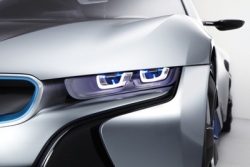BMW zastąpi laserami oświetlenie samochodowe LED