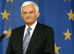 Jerzy Buzek liderem czystych technologii w energetyce