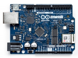 Nowa wersja podstawowej płytki Arduino Uno WiFi do projektów IoT